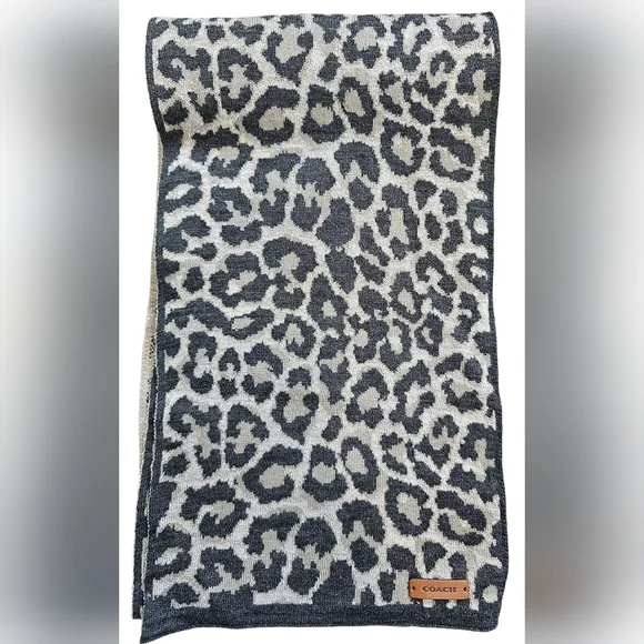 Coach Gray/Tan Leopard Beanie and Scarf Set. New In Box. - Picture 4 of 7